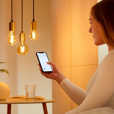 WiZ 8719514551077 soluzione di illuminazione intelligente Lampadina intelligente 7 W Oro Wi-Fi (871951455107701)