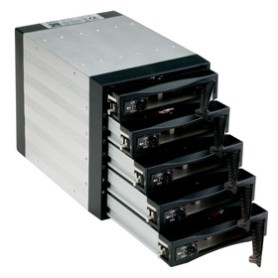 Fantec SNT-BA3151-1 array di dischi (2338)