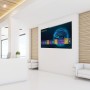 StarTech.com Montaggio a parete per TV Full Motion - Display VESA da 32-55 pollici (77lb/35kg) - Montaggio a parete  (FPWARTB1M)