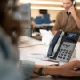 POLY Telefono IP Edge E300 abilitato per PoE (82M92AA)