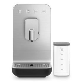 SMEG BCC13BLMEU Macchina da caffè compatta completamente automatica Premium, linea di design Collezione, Nero opaco