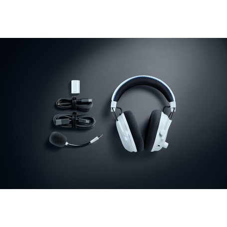 Razer BlackShark V3 Pro Auricolare Con cavo e senza cavo A Padiglione Gaming USB tipo A Bluetooth Bianco (RZ04-05400600-R3G1)