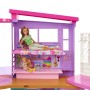 Barbie Casa di Malibu (106 cm) playset casa delle bambole con 2 piani, 6 stanze, ascensore altalena e più di 30 pezzi,  (HCD50)