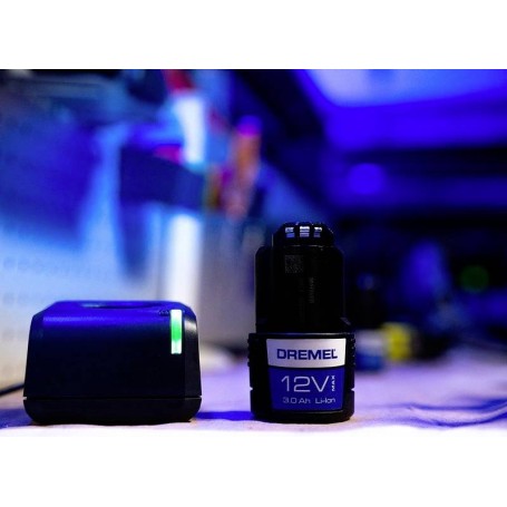 12V Lithium-Ionen-Ersatzakku B12V30-01 (schwarz, 3 Ah, fr Dremel 8260) (261512V3JA)
