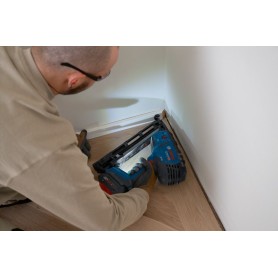 Akku-Holznagler GNH 18V-64 MD Professional solo, 18Volt (blau/schwarz, ohne Akku und Ladegert) (0601482200)