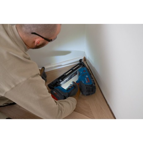 Akku-Holznagler GNH 18V-64 MD Professional solo, 18Volt (blau/schwarz, ohne Akku und Ladegert) (0601482200)