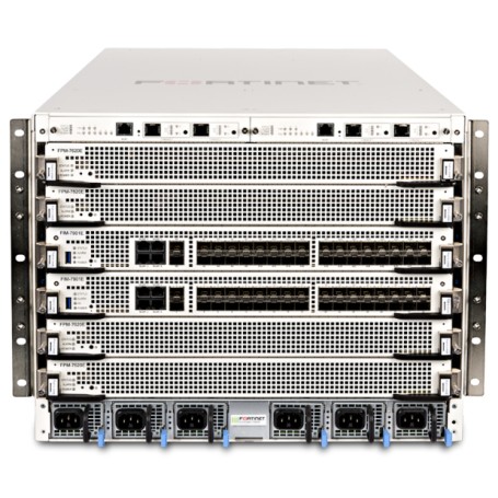 Fortinet FortiGate 7060E-8 firewall (hardware) 630 Gbit/s (FG-7060E-8-DC-BDL-950-36)