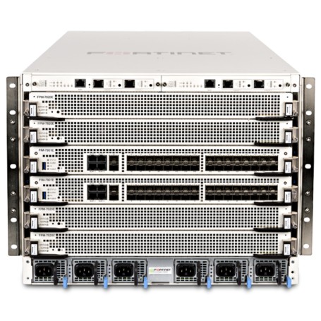Fortinet FortiGate 7060E-9-DC firewall (hardware) 630 Gbit/s (FG-7060E-9-DC-BDL-950-60)