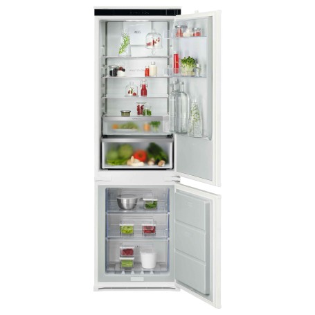 Aeg NSC7C181DS serie 7000 frigorifero con congelatore da incasso cm. 54, altezza 178, 249 litri